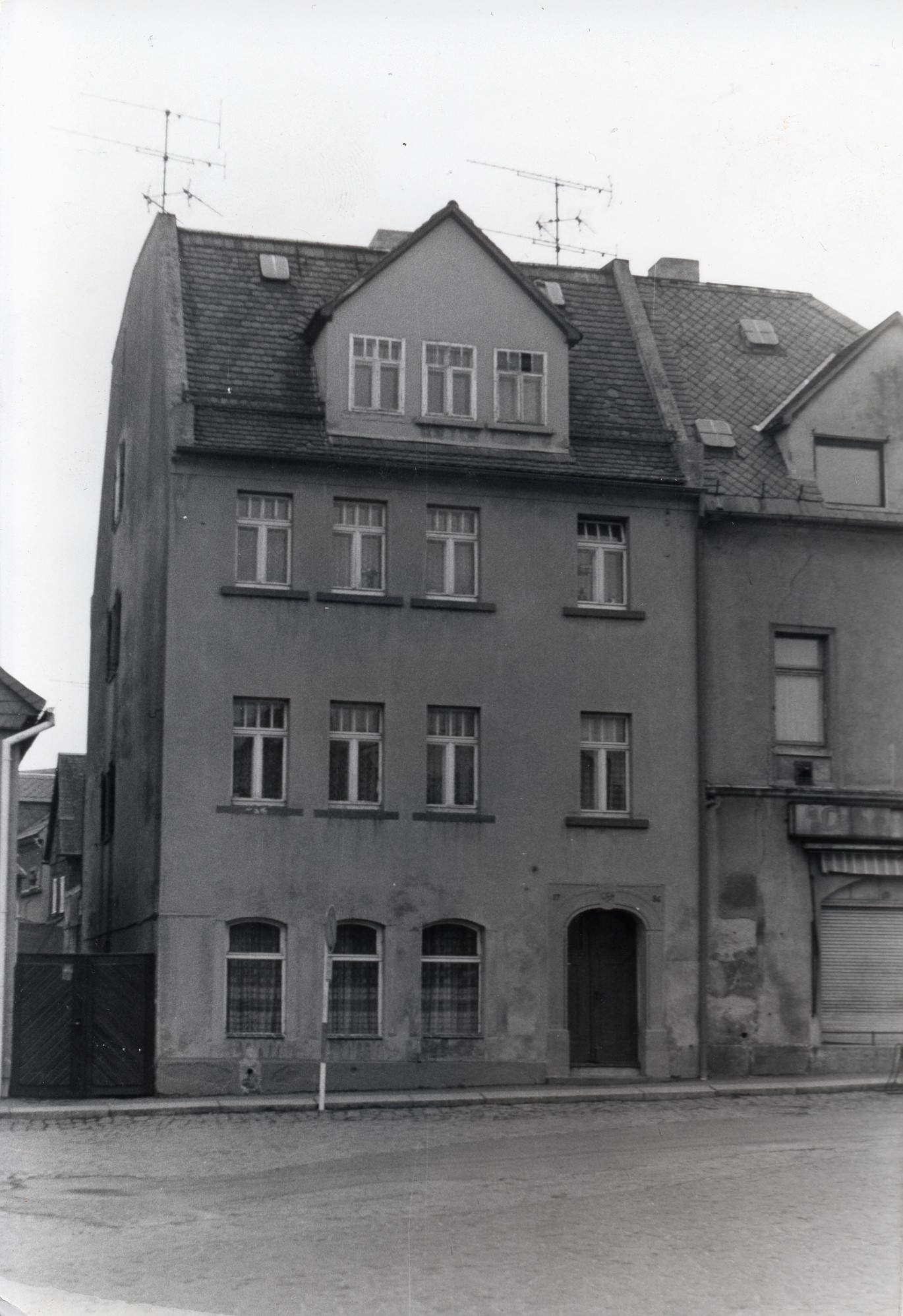 Blick auf Haus Zahnarzt Schubert alt